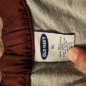 Old navy wind pants burgundy